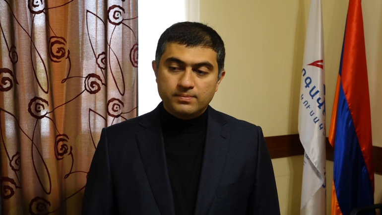 Լենա Նազարյանի ասածը բացարձակ սուտ է. այո, նոյեմբերի 10-ին եղել եմ Կառավարության շենքում, բայց ժողովրդին հանդարտեցնելու նպատակով. Դավիթ Մանուկյան (տեսանյութ) Լենա Նազարյանի ասածը բացարձակ սուտ է. այո, նոյեմբերի 10-ին եղել եմ Կառավարության շենքում, բայց ժողովրդին հանդարտեցնելու նպատակով. Դավիթ Մանուկյան (տեսանյութ)