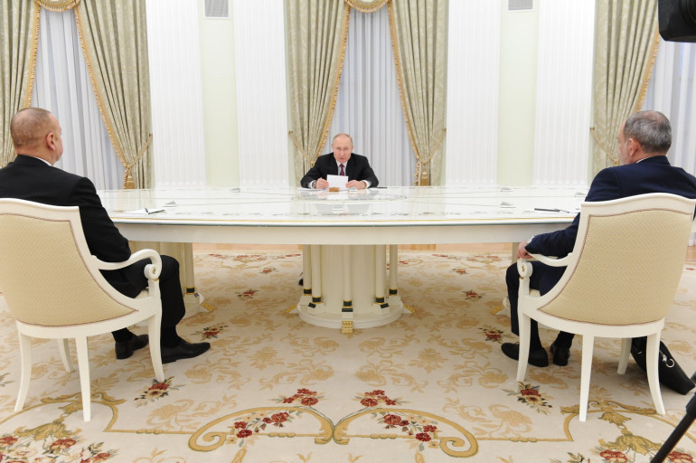 Փաշինյանը, Պուտինն ու Ալիևը Մոսկվայում ստորագրել են ԼՂ զարգացման վերաբերյալ համատեղ հայտարարություն (տեսանյութ)