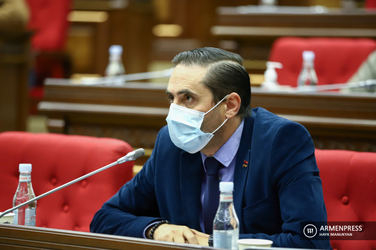 Արձագանքը պետք է լինի ճիշտ, սա քաղաքական հարց չէ, սա ՀՀ պետականությանն ուղղված պրոցես է. Հովհաննես Խուդոյանը՝ Նիկոլ Փաշինյանի նկատմամբ քրեական գործի հարուցումը մերժելու մասին (տեսանյութ) Արձագանքը պետք է լինի ճիշտ, սա քաղաքական հարց չէ, սա ՀՀ պետականությանն ուղղված պրոցես է. Հովհաննես Խուդոյանը՝ Նիկոլ Փաշինյանի նկատմամբ քրեական գործի հարուցումը մերժելու մասին (տեսանյութ)