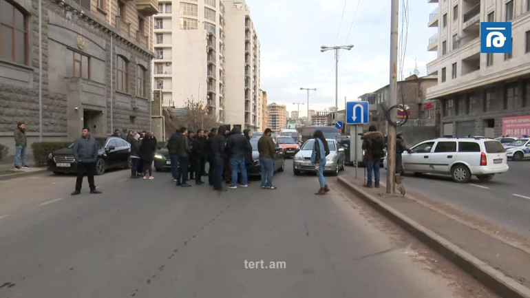 Քաղաքացիներն անհնազանդության ակցիա արեցին՝ Փաշինյանի հրաժարականի պահանջով (տեսանյութ)