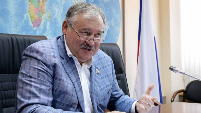 Փաշինյանը Հայաստանը տանում է քաղաքացիական պատերազմի․ եթե նրա մեջ մնացել է գոնե մեկ կաթիլ պատասխանատվություն պետության ճակատագրի հանդեպ, նա պետք է հեռանա. Զատուլին (տեսանյութ) Փաշինյանը Հայաստանը տանում է քաղաքացիական պատերազմի․ եթե նրա մեջ մնացել է գոնե մեկ կաթիլ պատասխանատվություն պետության ճակատագրի հանդեպ, նա պետք է հեռանա. Զատուլին (տեսանյութ)