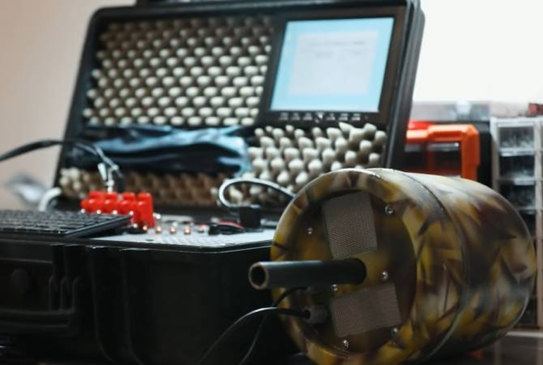 Armenia’s HighTech minister unveils domestically manufactured REC station