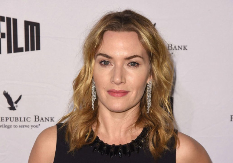 Kate Winslet's same-sex role 'simply a love story'