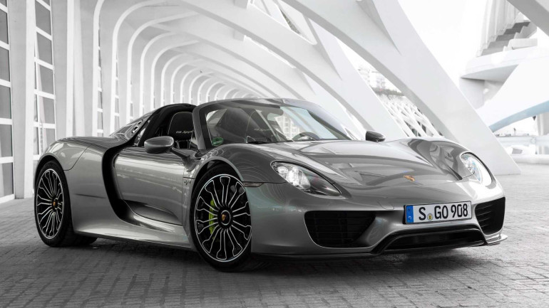 «Porsche»-ի ղեկավարը հայտնել է, թե երբ կներկայացվի «918 Spyder»մոդելին փոխարինող նոր հիպերմեքենան

 
