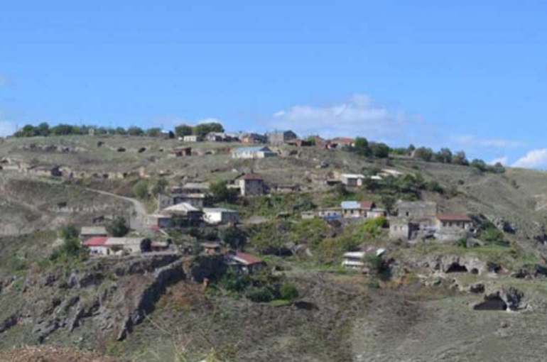 Իմ գյուղի տարածքում 8 ադրբեջանցի հարձակվել են ինձ վրա` հարվածել, ուզում էին առևանգել. Արավուս գյուղի հովիվը մանրամասներ պատմեց իր և թշնամու միջև տեղի ունեցած դեպքից Իմ գյուղի տարածքում 8 ադրբեջանցի հարձակվել են ինձ վրա` հարվածել, ուզում էին առևանգել. Արավուս գյուղի հովիվը մանրամասներ պատմեց իր և թշնամու միջև տեղի ունեցած դեպքից
