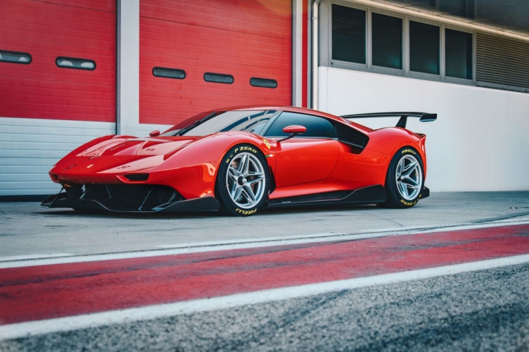 Աբու Դաբիում Ferrari-ի արտասովոր մոդել են նկատել (լուսանկար)

 
