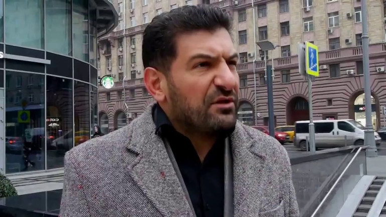 Ադրբեջանցի լրագրողը կոչ է արել «երկու «Գրադ»» արձակել և թույլ չտալ խաղաղապահներին մայիսի 9-ին Հաղթանակի շքերթ անցկացնել Ստեփանակերտում (տեսանյութ)