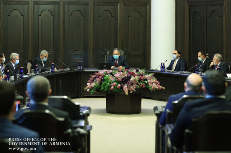 Կառավարության նիստի օրակարգում էր շարքային կազմի պարտադիր զինծառայության 2021 թ. ամառային զորակոչ հայտարարելու և զորացրում կատարելու մասին հարցը (տեսանյութ)