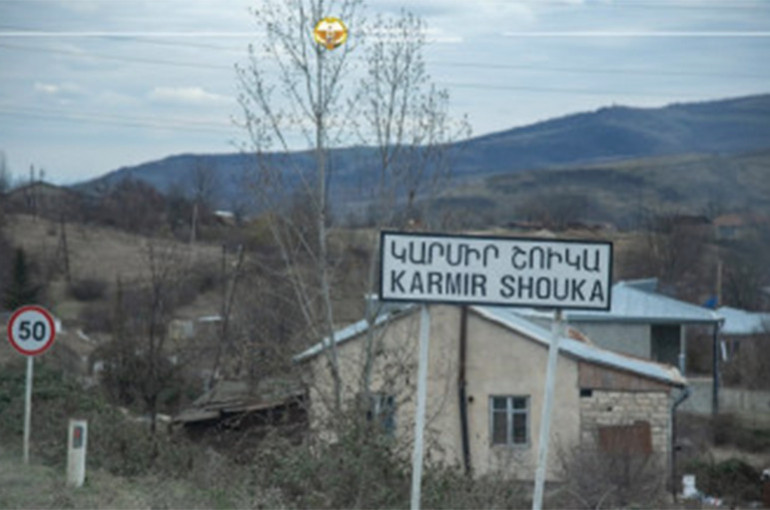 Ադրբեջանական կողմը բարձրացրել է Շուշի-Կարմիր շուկա ճանապարհն իր վերահսկողությանը փոխանցելու  հարցը ռազմագերիներին ազատ արձակելու համար. Коммерсантъ