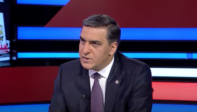 ԱԺ նախագահն իր անհամաձայնությունը կամ դժգոհությունն էր հայտնում․ Արման Թաթոյանը՝ իր ելույթից հետո դահլիճում Արարատ Միրզոյանի հետ խոսակցության մասին