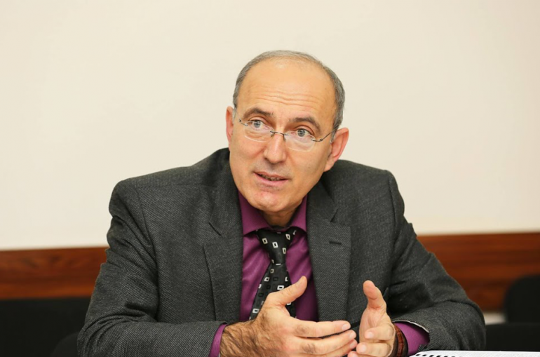 Այս ապաշնորհ իշխանության քայլերը հասցրեցին նրան, որ մենք դուրս մղվեցինք ամեն ինչից, բայց ՀՀ-ը պետք է ուժեղանա, պետք է նորից գործոն դառնա․ Վահրամ Բալայան Այս ապաշնորհ իշխանության քայլերը հասցրեցին նրան, որ մենք դուրս մղվեցինք ամեն ինչից, բայց ՀՀ-ը պետք է ուժեղանա, պետք է նորից գործոն դառնա․ Վահրամ Բալայան