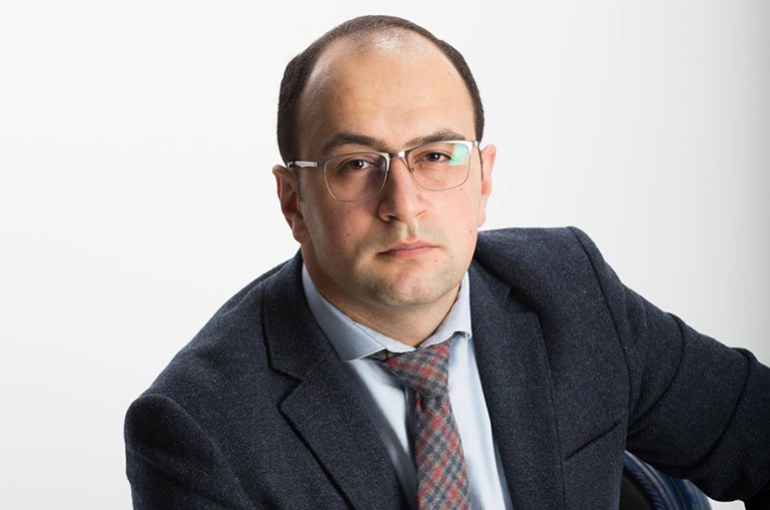Իշխանությունը գիտի, թե խնդիրները լուծվում են «լայքով» կամ «լայվով», սակայն պետություն այդպես չեն կառավարում․ այս վարչակարգն ունակ չէ լուծել մեր անվտանգային խնդիրները․ Հայկ Մամիջանյան Իշխանությունը գիտի, թե խնդիրները լուծվում են «լայքով» կամ «լայվով», սակայն պետություն այդպես չեն կառավարում․ այս վարչակարգն ունակ չէ լուծել մեր անվտանգային խնդիրները․ Հայկ Մամիջանյան