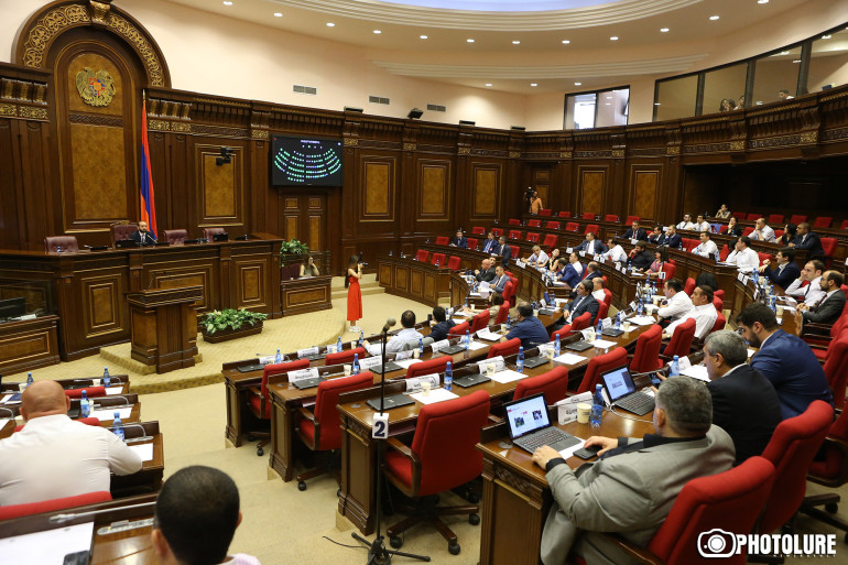 «Լուսավոր Հայաստանը» նախաձեռնում է ԱԺ արտահերթ նիստ՝ նոր փաստաթղթի հնարավոր ստորագրման հարցով