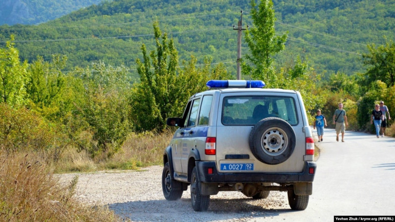 Կադիրովի օգնականը ոստիկանի հետ ծեծի է ենթարկել ադրբեջանցուն և առևանգել նրա մեքենան