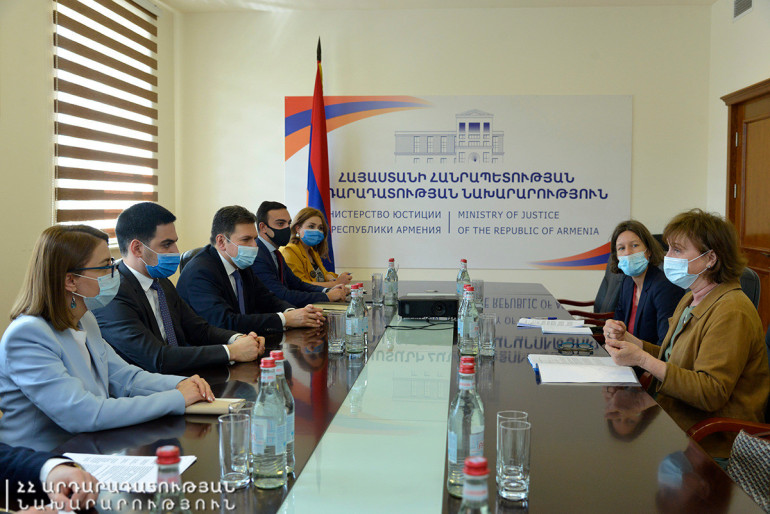 Ռուստամ Բադասյանը ԵԽ բարձրաստիճան պաշտոնյայի հետ քննարկել է համագործակցությանն ուղղված հարցերի լայն շրջանակ