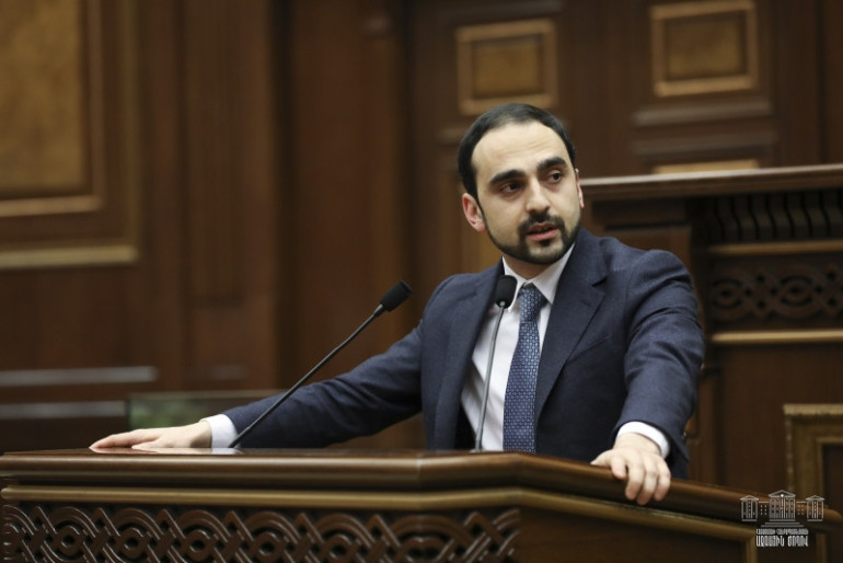 Խորհրդային տարիների սահմաններով տեղադրվում էին ժամանակավոր հենակետեր, մինչև ադրբեջանական կողմը խախտեց այս սկզբունքը․ դա մեզ համար ընդունելի չէ և չի կարող լինել․ Տիգրան Ավինյան (տեսանյութ)