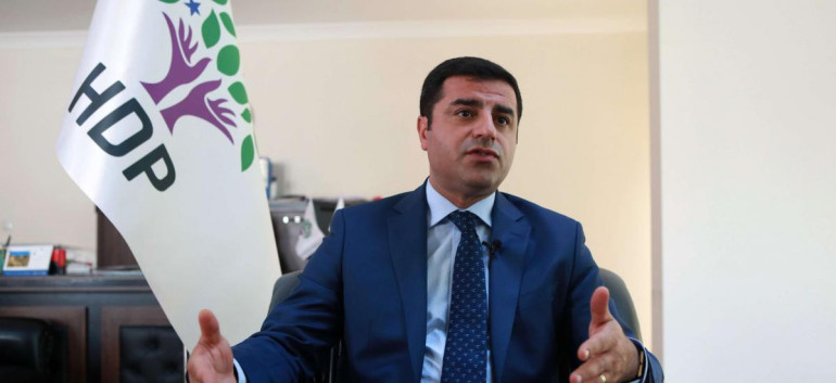 «Թուրքիան վերածվել է մի երկրի, որտեղ ընտրված քաղաքական գործիչները ճաղերի ետևում են հայտնվում, իսկ կոռումպացված չինովնիկների դեմ գործնական քայլեր չեն ձեռնարկվում». Դեմիրթաշ