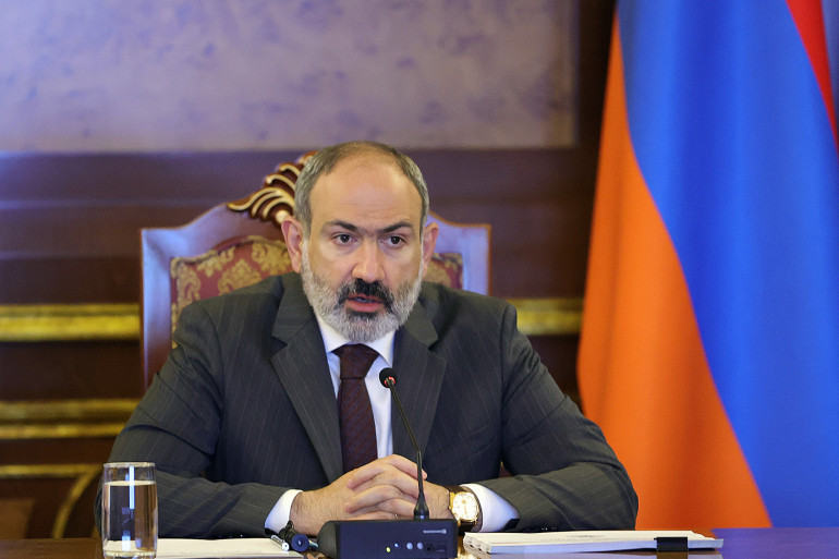 Ես առաջարկում եմ Սոթք-Խոզնավար սահմանային գծում տեղակայել միջազգային դիտորդներ. Նիկոլ Փաշինյանի առաջարկը՝ Ադրբեջանին ու միջազգային հանրությանը (տեսանյութ) Ես առաջարկում եմ Սոթք-Խոզնավար սահմանային գծում տեղակայել միջազգային դիտորդներ. Նիկոլ Փաշինյանի առաջարկը՝ Ադրբեջանին ու միջազգային հանրությանը (տեսանյութ)