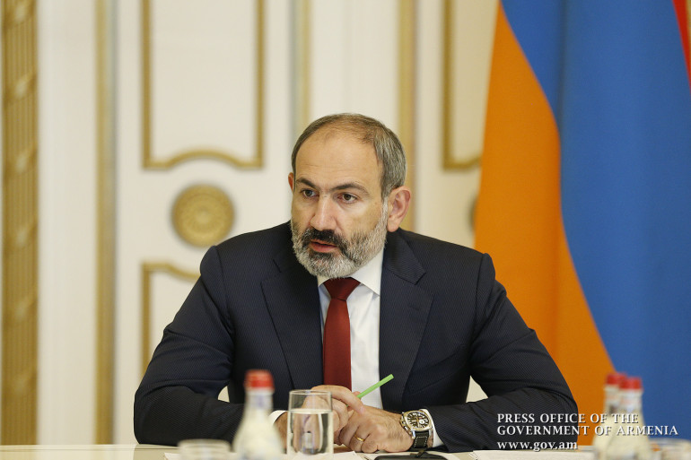 Մեր սթափ ու հավասարակշիռ որոշումներով, հաստատակամությամբ կանգնած ենք և կանգնելու ենք մեր պետության, ինքնիշխանության, անկախության դիրքերում և թույլ չենք տալու թշնամուն հասնել իր նպատակներին․ Փաշինյան