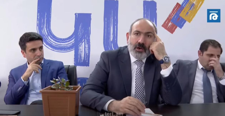 Փաշինյանը հանդիպում է համակիրների հետ (տեսանյութ)