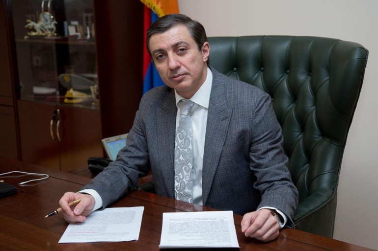 Նախորդ 6 ամսում ես ինձ վրա վերցրել եմ ներդրումների պրոբլեմները լուծող մարդու դերը․ եղել են ծրագրեր, որ պրոբլեմ են ունեցել ինչ-որ կաբինետում, ես լուծել եմ. Վահան Քերոբյան Նախորդ 6 ամսում ես ինձ վրա վերցրել եմ ներդրումների պրոբլեմները լուծող մարդու դերը․ եղել են ծրագրեր, որ պրոբլեմ են ունեցել ինչ-որ կաբինետում, ես լուծել եմ. Վահան Քերոբյան
