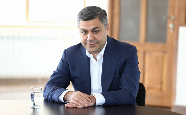 ՀՀԿ-ն, այո՛, սխալներ ունեցել է, բայց այդ սխալներն ուղղելի են` ի տարբերություն Նիկոլ Փաշինյանի սխալների․ Արթուր Վանեցյան