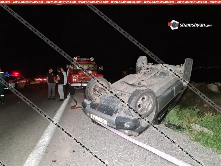 Կոտայքի մարզում բախվել են Mitsubishi Pajero-ն և Mercedes-ը․ Mitsubishi-ն գլխիվայր շրջվել է․ shamshyan.com