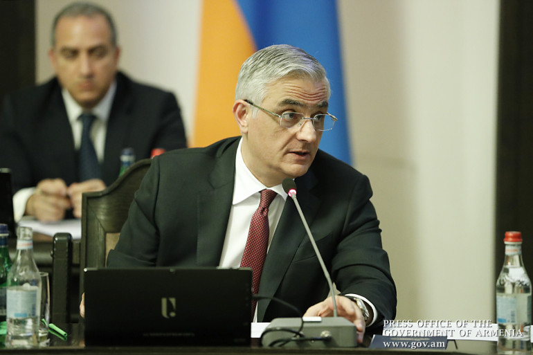 Deployment of international observers ‘right approach to resolve border crisis’ – Mher Grigoryan Deployment of international observers ‘right approach to resolve border crisis’ – Mher Grigoryan