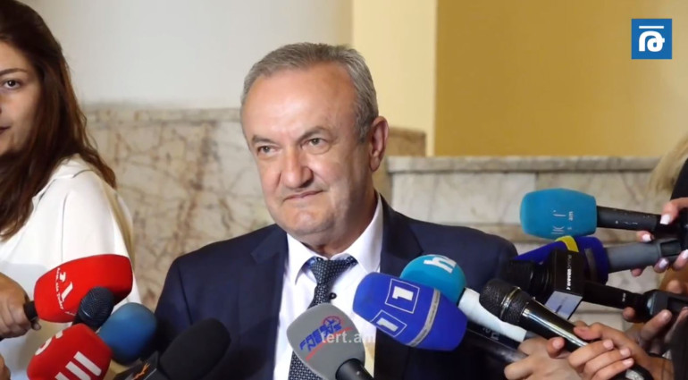 «No comment»․ Վահրամ Դումանյանը՝ Արա Այվազյանի հայտարարության մասին, որ չեն կարող դեմ դուրս գալ ազգային և պետական շահի դեմ (տեսանյութ)