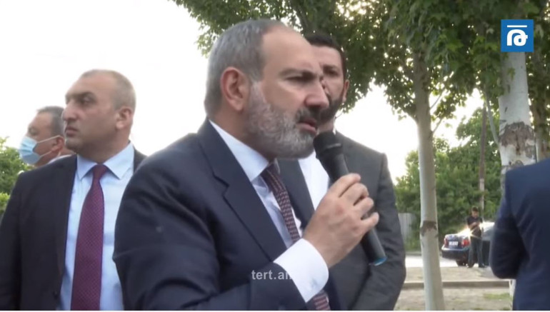 Ես պետք է խոստովանեմ՝ պատերազմը սկսելուց հետո եմ իմացել, որ բանակում զրահաբաճկոնի և սաղավարտի խնդիր կա. Փաշինյան (տեսանյութ)