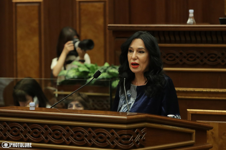 «Գենշտաբի պաշտոնյայի տված մեկ ժամից անցել է 144 ժամ, և մեր տղաները շարունակում են մնալ գերեվարված»․ Նաիրա Զոհրաբյան