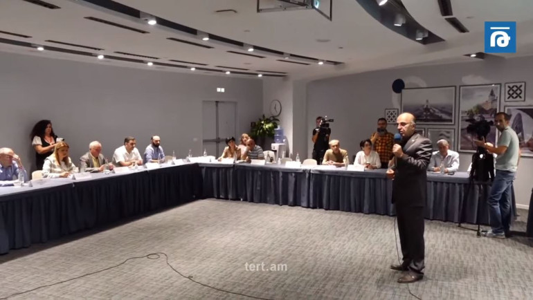 Բոլորիս նպատակը մեկն է՝ ունենալ անվտանգ, հզոր երկիր. քննարկում՝ Հայաստանի ներկա իրավիճակի մասին
(տեսանյութ)
