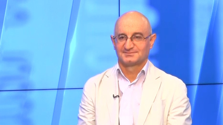 Աշխարհաքաղաքական գործոնները պահանջում են, որ Իրանը, քաղաքական շահերից ելնելով ՀՀ-ի ներդրումներում դերակատար լինի, բայց դա կախված է նրանից, թե վերջինս ինչպես կընդառաջի դրան․ Ռ. Բեգլարյան (տեսանյութ) Աշխարհաքաղաքական գործոնները պահանջում են, որ Իրանը, քաղաքական շահերից ելնելով ՀՀ-ի ներդրումներում դերակատար լինի, բայց դա կախված է նրանից, թե վերջինս ինչպես կընդառաջի դրան․ Ռ. Բեգլարյան (տեսանյութ)