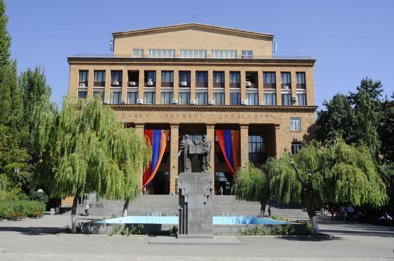 ԵՊՀ–ն կտրականապես դեմ է Աբովյան 52 հասցեում գտնվող գույքի օտարմանը, այդ առաջարկը չի քննարկվել ԵՊՀ–ի հետ․ հայտարարություն