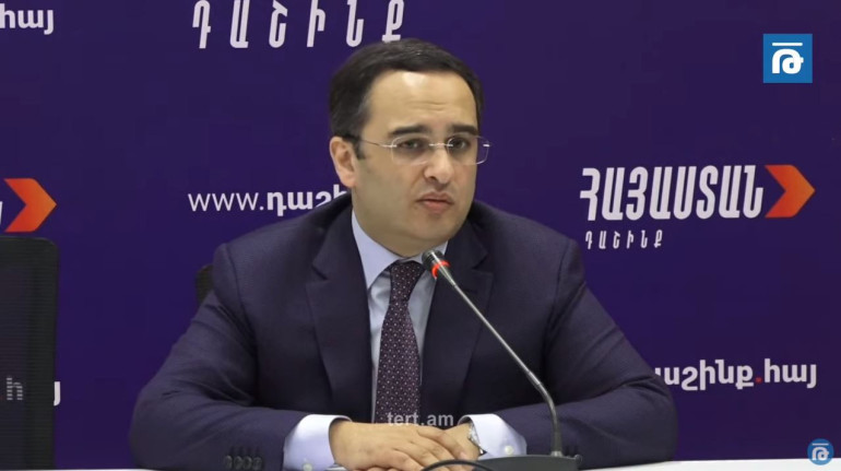 Նախնական պայմանավորվածությամբ՝ Ռոբերտ Քոչարյանը հարցազրույց պետք է տար «Հանրային» ՀԸ-ին՝ նախագահին հարմար վայրում, սակայն Հեռուստաընկերությունը մերժեց. Վիկտոր Սողոմոնյան (տեսանյութ)