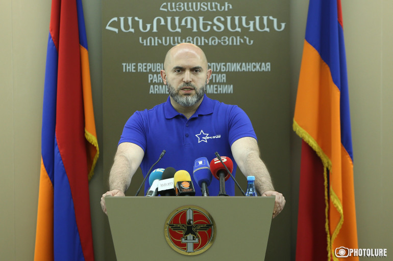 «Քեզ խելոք պահիր, մեկ է՝ մենք կրելու ենք ու դու քո հալը կտեսնես»․ Աշոտյանն ահազանգում է ուժային կառույցների կողմից «Պատիվ ունեմ» դաշինքի շտաբի պետերի նկատմամբ երեկվանից սկսած հետապնդումների մասին