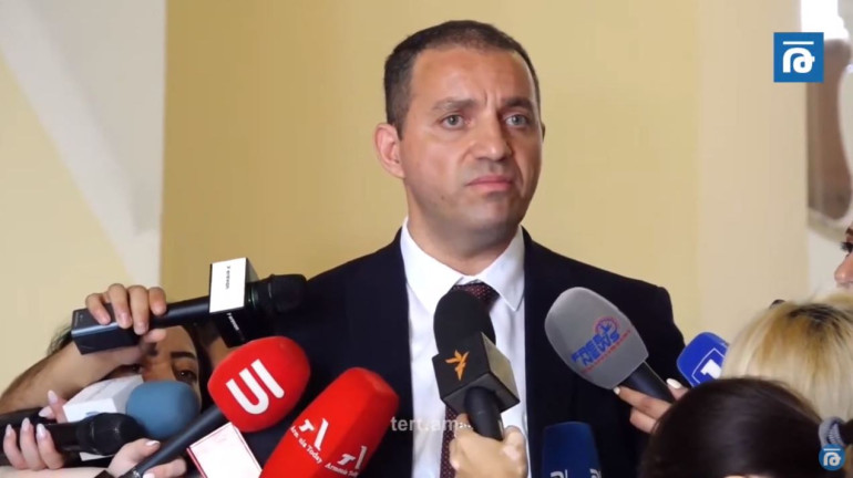 «Ցեմենտեցինք», «բետոնեցինք» մեր ժողովրդավարական ճանապարհով. Վահան Քերոբյանը՝ ընտրությունների մասին (տեսանյութ)