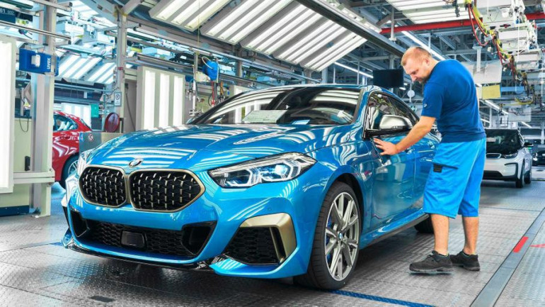 BMW-ն մտադիր է 25 տոկոսով կրճատել արտադրության ծախսերն ու ավելացնել էլեկտրամեքենաների քանակը BMW-ն մտադիր է 25 տոկոսով կրճատել արտադրության ծախսերն ու ավելացնել էլեկտրամեքենաների քանակը