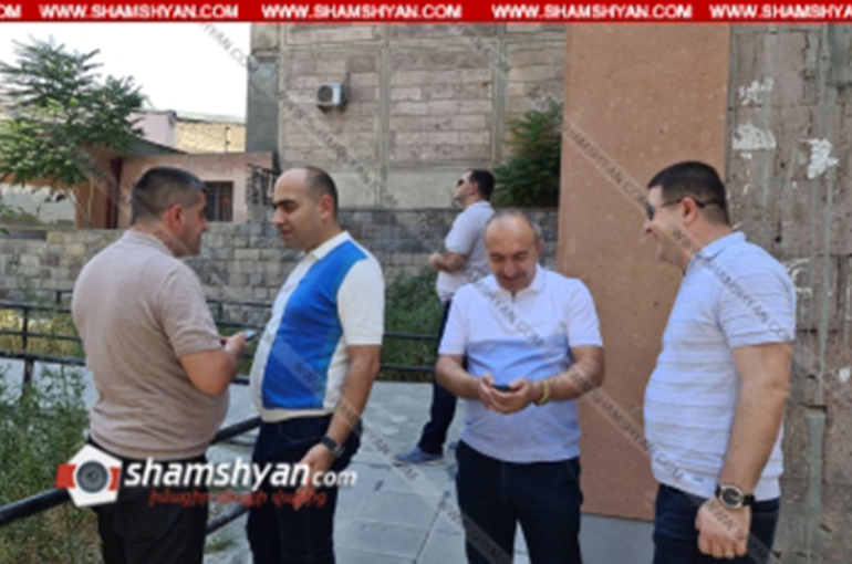 Դիմակավորված, զինված ավազակային հարձակում Երևանում․ թալանել են CRED վարկային կազմակերպությունը․ shamshyan.com