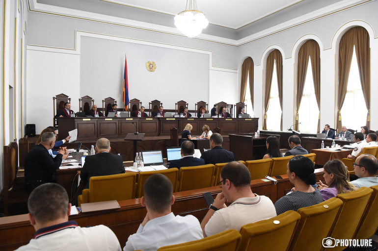 ՍԴ–ն չքննարկեց Վահե Գրիգորյանի՝ գործի քննությանը չմասնակցելու միջնորդությունը