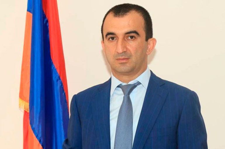 Մխիթար Զաքարյանի՝ խայտառակ ապօրինի ձերբակալումն արդեն բողոքարկվել է դատարան, ժամը 14։00-ին նրա մասնակցությամբ քննչական գործողություններ պետք է տեղի ունենան ՔԿ շենքում. փաստաբան