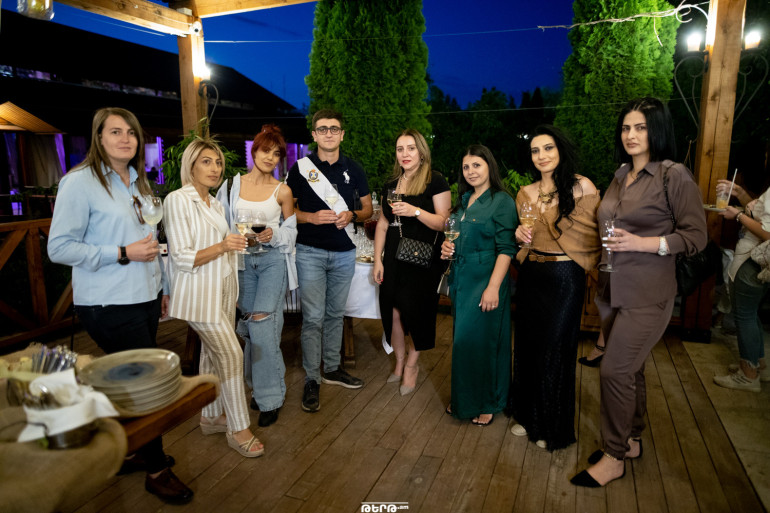 «Ծիրանի» այգի-ռեստորանը նշեց ծննդյան 9-րդ ամյակը