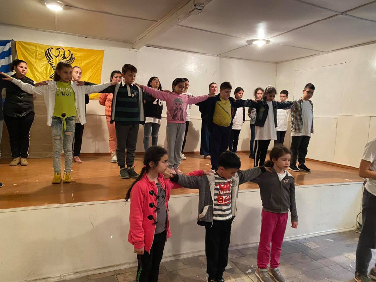 Պարեր, առասպելաբանություն և լեզու. Greek City Times-ը ֆոտոշարքով անդրադարձել է Հայաստանում հույն երեխաների համար կազմակերպված ճամբարին