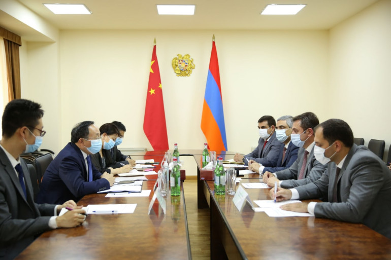 Հայկ Չոբանյանը և Ֆան Յոնգը քննարկել են բարձր տեխնոլոգիական և տնտեսական գոտիների, հեռահաղորդակցության ենթակառուցվածքների ստեղծմանն առնչվող հարցեր