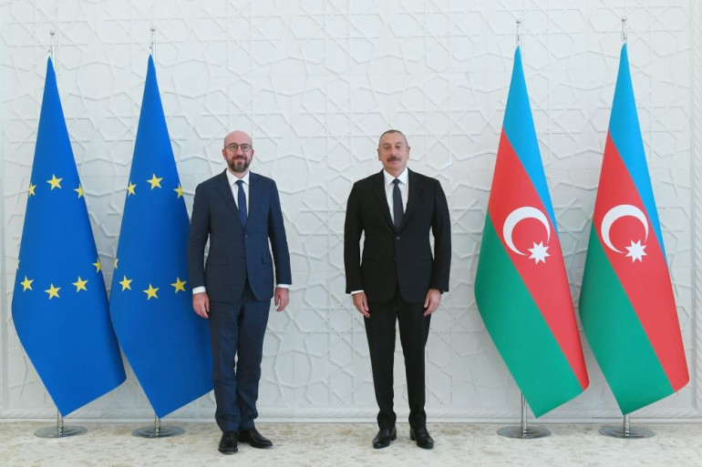 «Եվրամիությունը շահագրգռված է ամբողջ տարածաշրջանի կայունությամբ և ծաղկմամբ». Եվրախորհրդի նախագահն Ալիևի հետ հանդիպման ավարտին

 