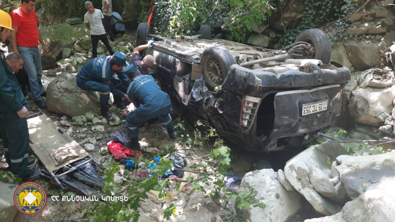 Ախթալա քաղաքի «Սվինեց» թաղամասում «Օպել» մակնիշի ավտոմեքենան ընկել է ձորը. վարորդը տեղում մահացել է