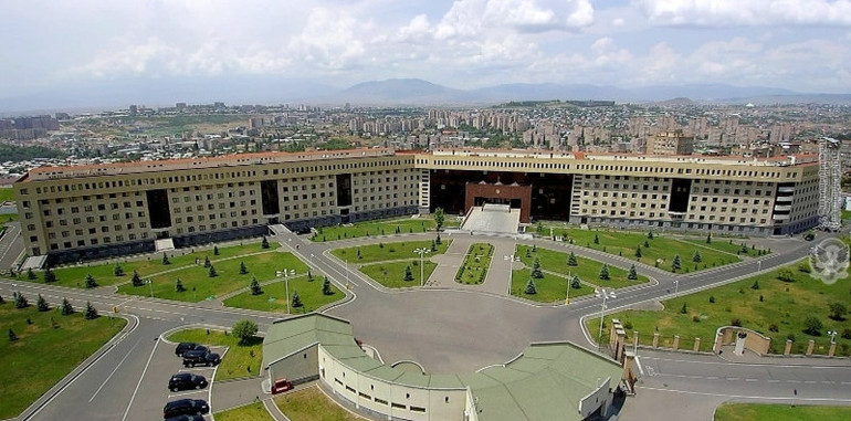Ադրբեջանական ԶՈւ-երը մի քանի ժամ շարունակ գնդակոծել են Երասխի հատվածում տեղակայված հայկական դիրքերը, կիրառվել են նաև ականանետեր. իրադրությունը, ժամը 23:00-ի դրությամբ, շարունակում է լարված մնալ. ՀՀ ՊՆ