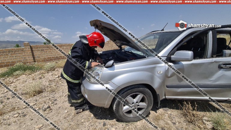 Երևան-Գյումրի-Բավրա ավտոճանապարհին «Ford Transit»-ը բախվել է ճամփեզրին կայանված «Nissan X-Trail» մակնիշի ավտոմեքենային, վիրավորները տեղափոխվել են «Աշտարակ» ԲԿ. Shamshyan.com