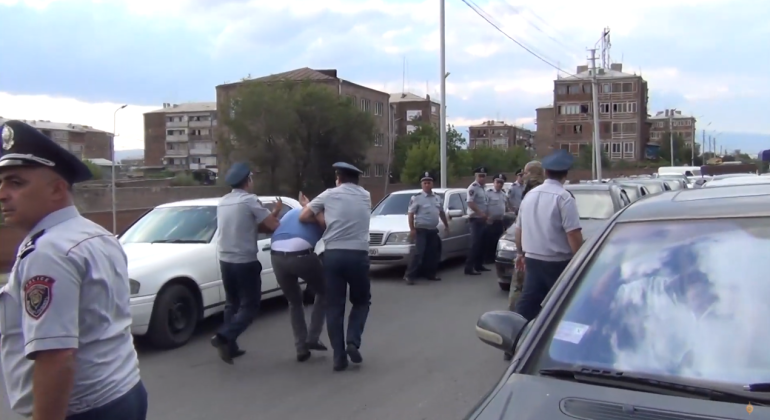 Քննադատություններից հետո Պարեկային ծառայության մեքենաների արտաքին ձևավորումը կփոփոխվի (տեսանյութ)