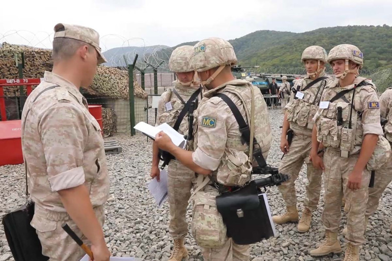 Ռուս խաղաղապահները Լեռնային Ղարաբաղում նոր մեթոդով դիտակետի պաշտպանության վարժանք են իրականացրել (լուսանկարներ)